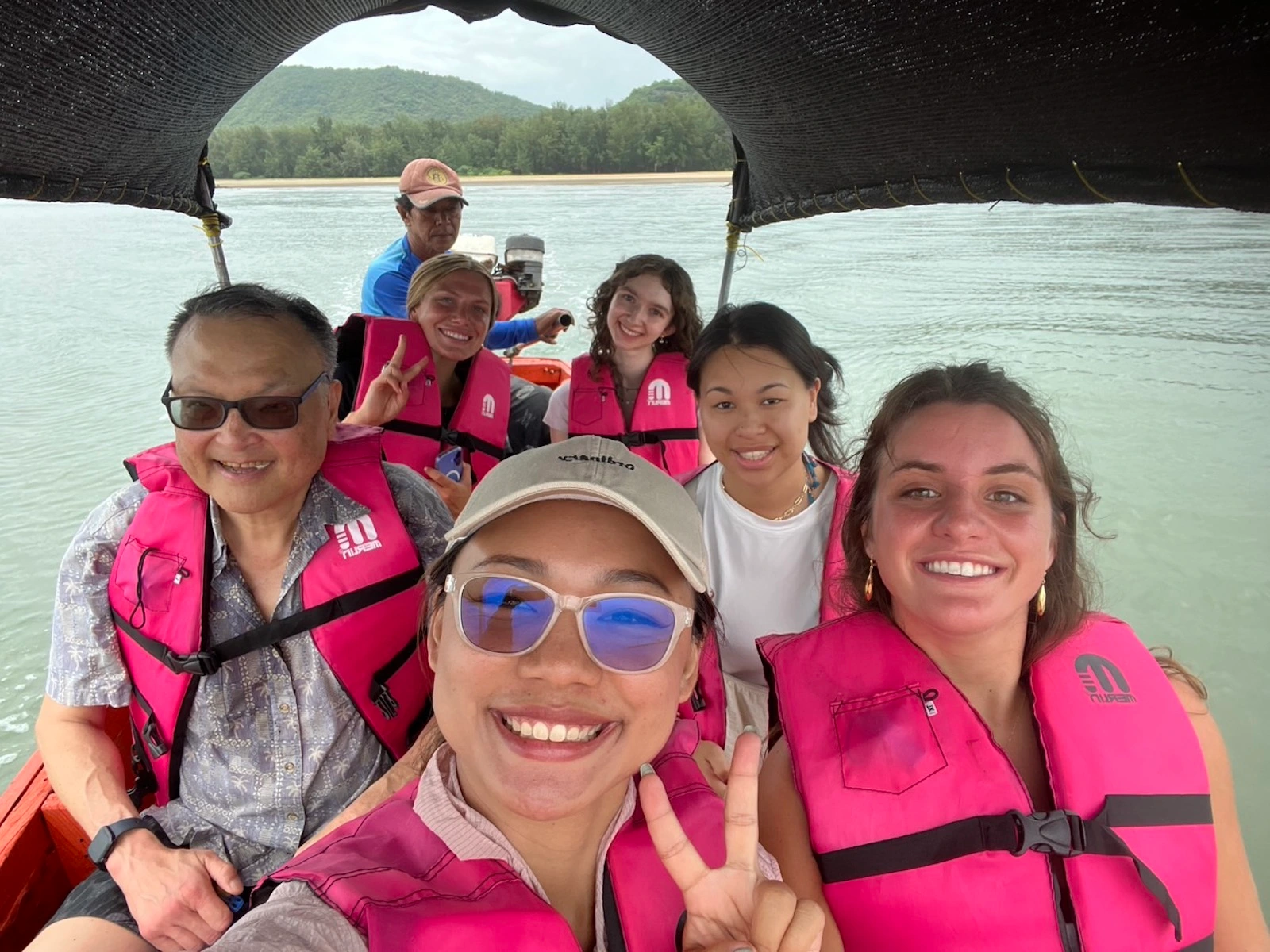 volunteer abroad programs for adults