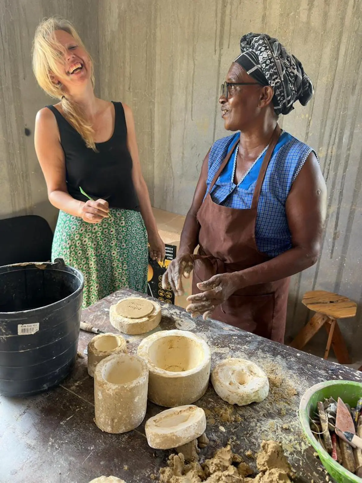 Best Volunteer Vacations for Couples Worldwide Couple volunteering abroad together during a meaningful travel experience
